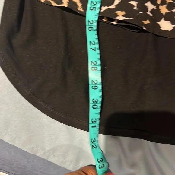 Vince camuto black leopard print panel Tunic blouse Sz L - Picture 10 of 11